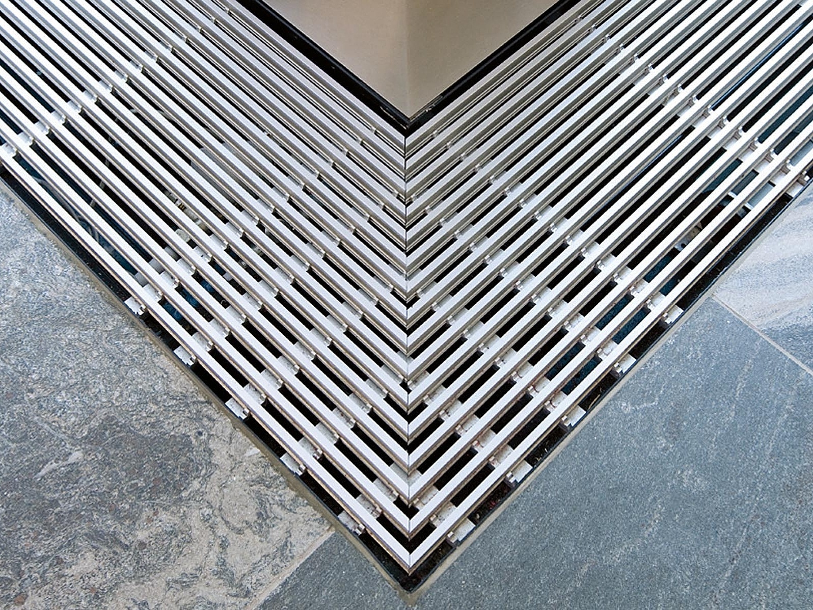 Unterflurkonvektor Ascotherm eco Unterflurkonvektor Ascotherm eco Gehrung