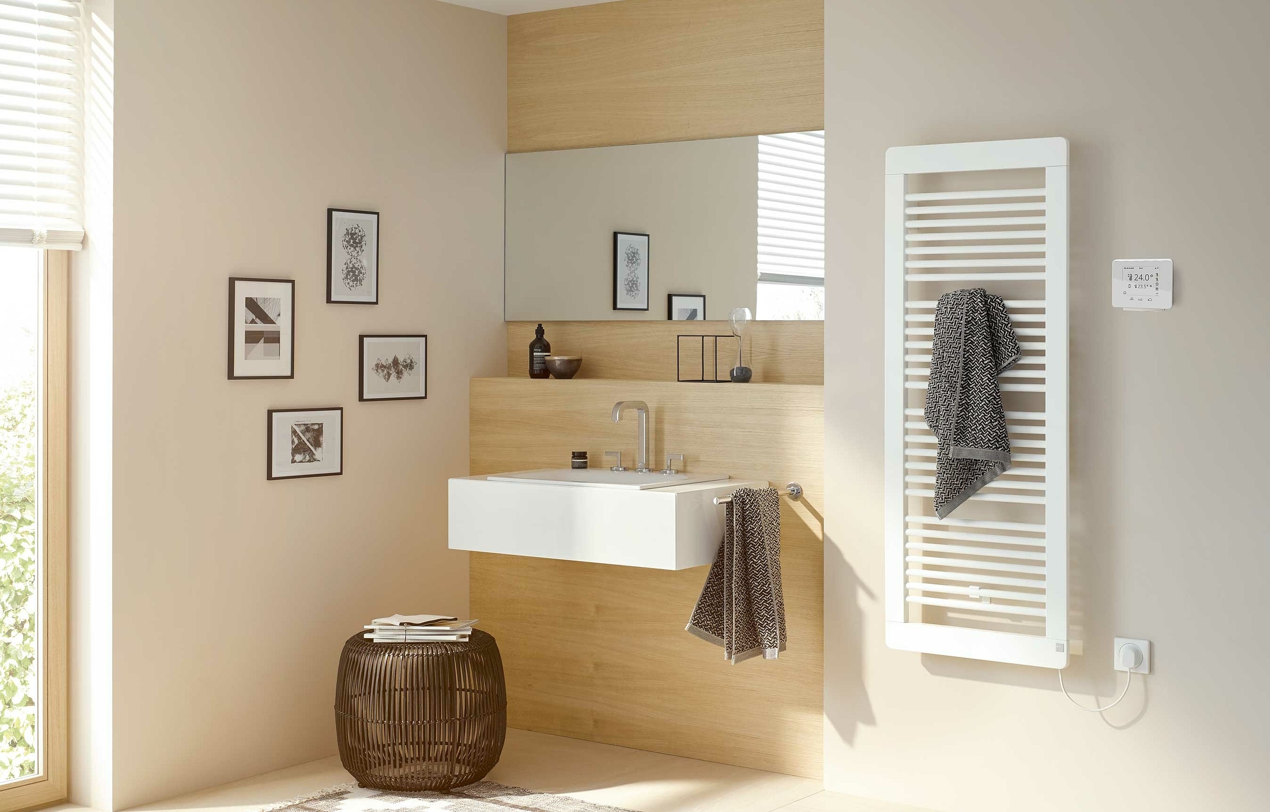 The Kermi Credo plus design and bathroom radiator is also available in an electric version.