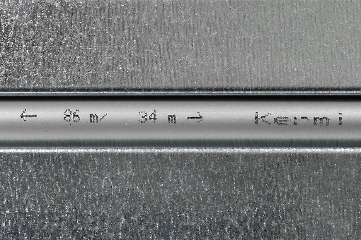 Kermi x-net 5-layer PE-Xc pipes have marks printed on them to indicate the remaining length and pipe length already used, thereby ensuring optimal utilisation of pipe coils.